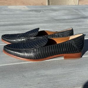 Franco Sarto Topaz black snake skin print loafers size 11M